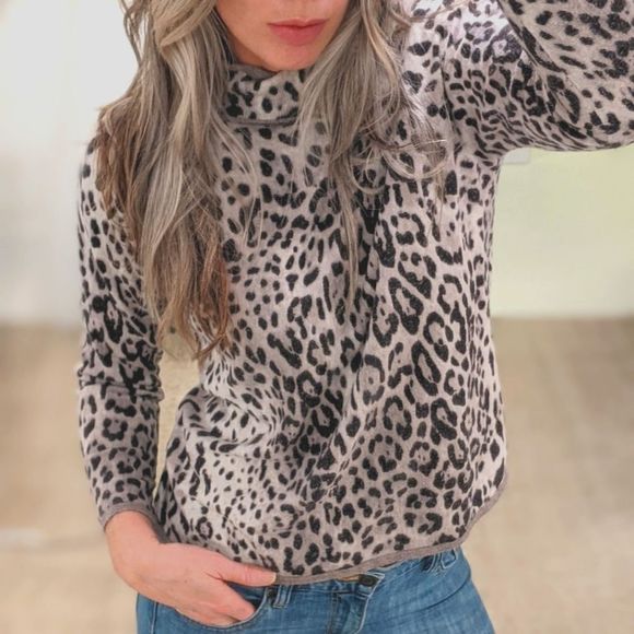 Taupe Leopard Mock Turtleneck Sweater - Picture 6 of 7